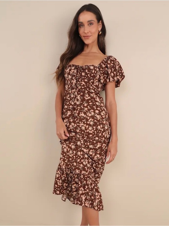 Lulus Dresses & Skirts - NWT $75 lulu’s medium floral dress 1979